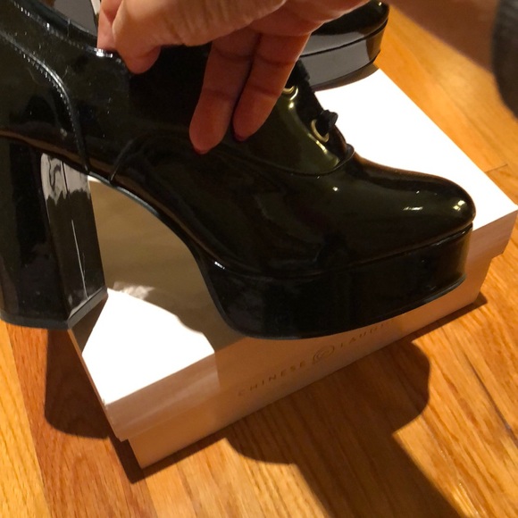 Shoes - Picture 2 of 6